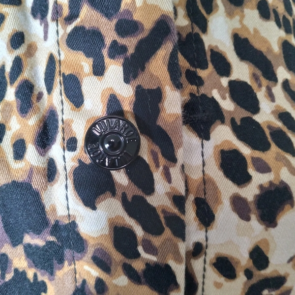 LuLaRoe Kenny Leopard Print Long Sleeve Jacket- Women's Size Medium - Picture 6 of 11